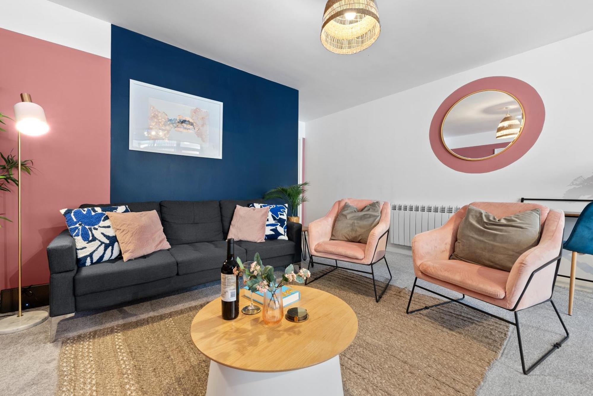 Glevum Lodge - 2 Bedroom Town Centre Apartment Cirencester Exterior foto